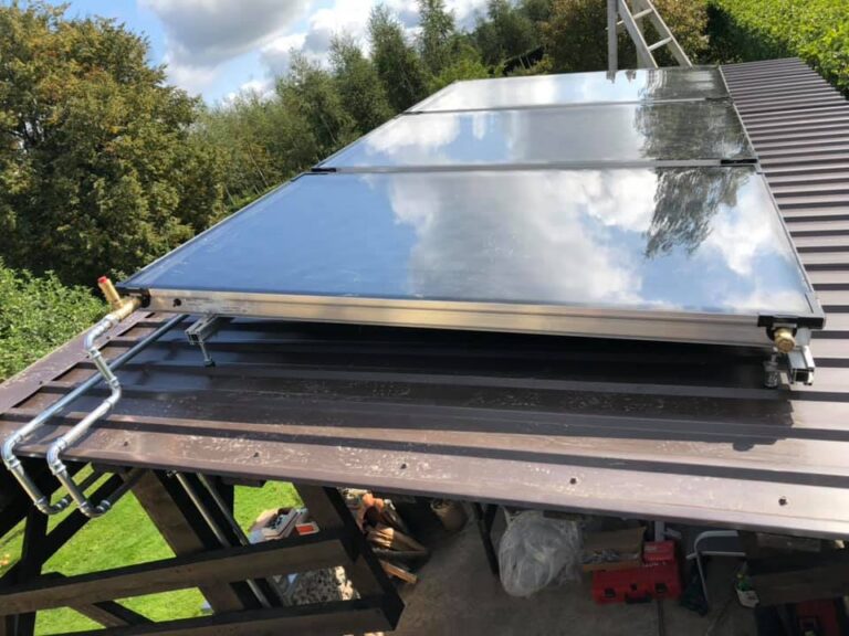 Päikesepaneelide paigaldus koos kolmesüsteemse boileri paigaldusega